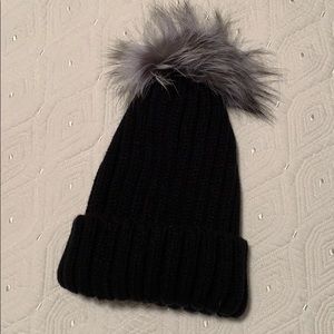 Black Pom Pom winter hat
